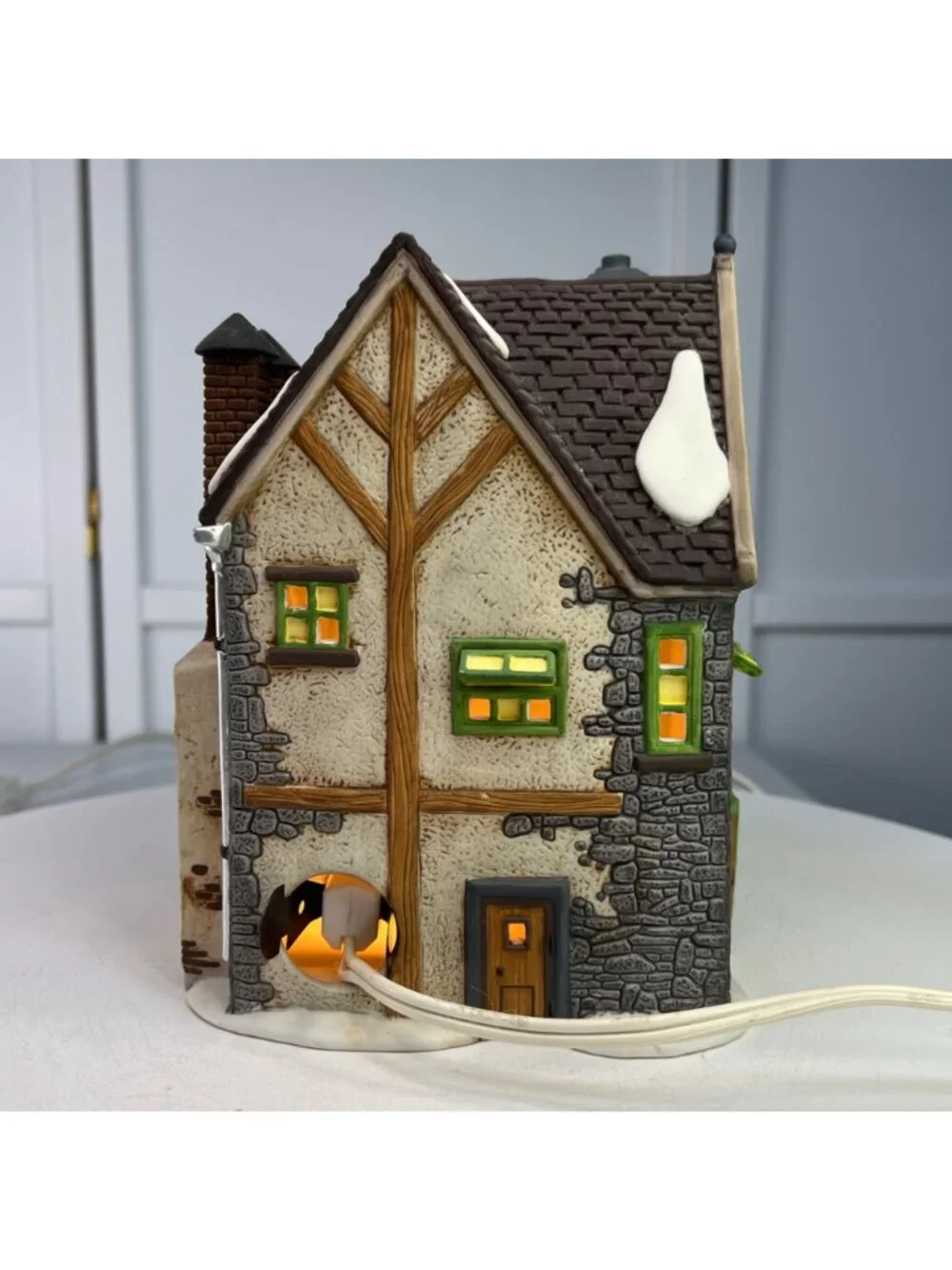 Dept 56 Kingsford's Brew House Dickens Village Lighted Building 1993 (no box)